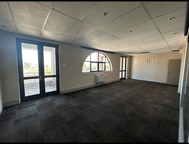 407M² BUILDING TO LET IN TYGER WATERFRONT